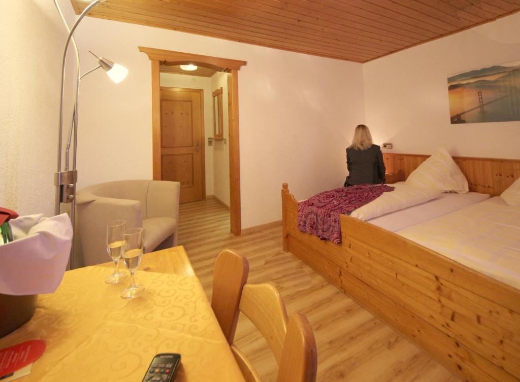 Hotel Krone Stuehlingen - Das Tor Zum Suedschwarzwald Ngoại thất bức ảnh